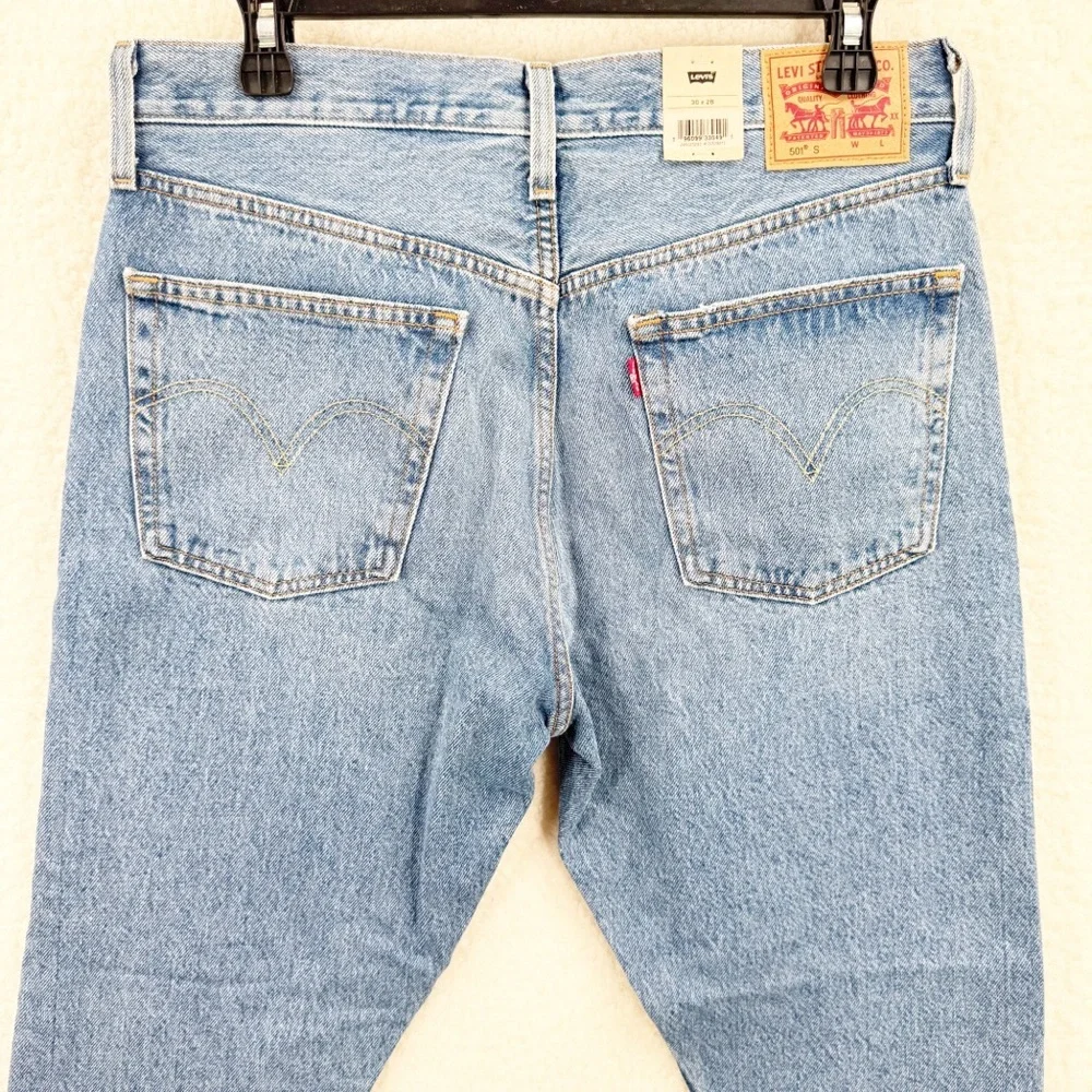 Levi's High rise Fitted Distressed Skinny Jeans Size 30 NWT - Picture 4 of 11